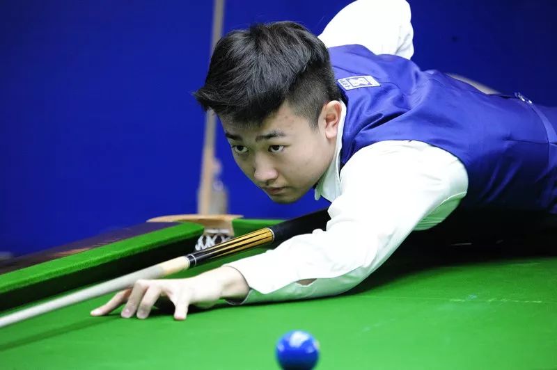 我国球员利 我国球员利