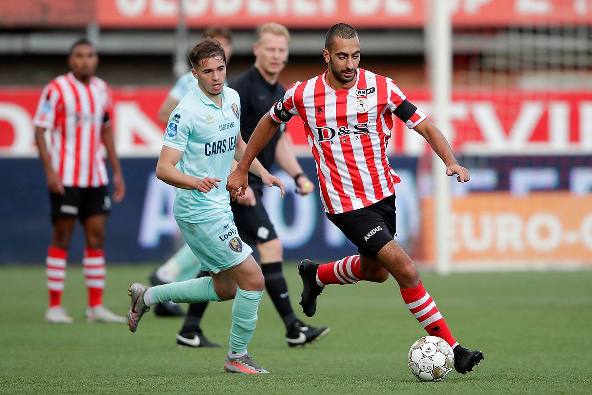 用归一化隐 用归一化隐